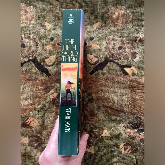 *New ~ THE FIFTH SACRED THING ~ Novel by STARHAWK - Picture 3 of 14
